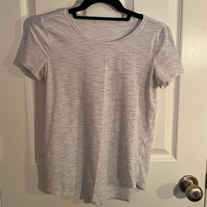 Lululemon workout shirt